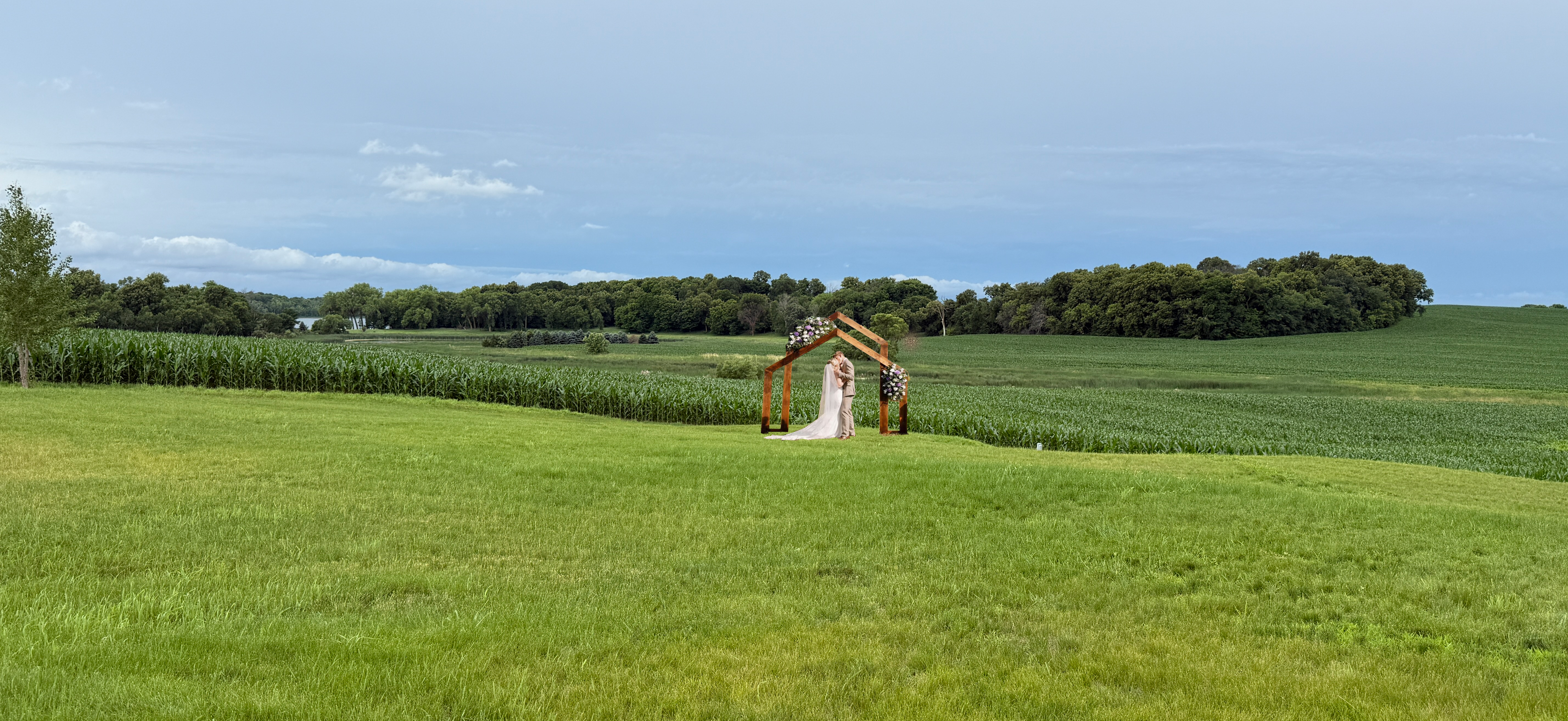 Sunset HIll – Photo 2